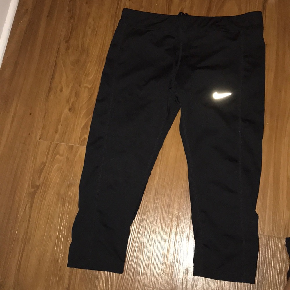Nike capri leggings